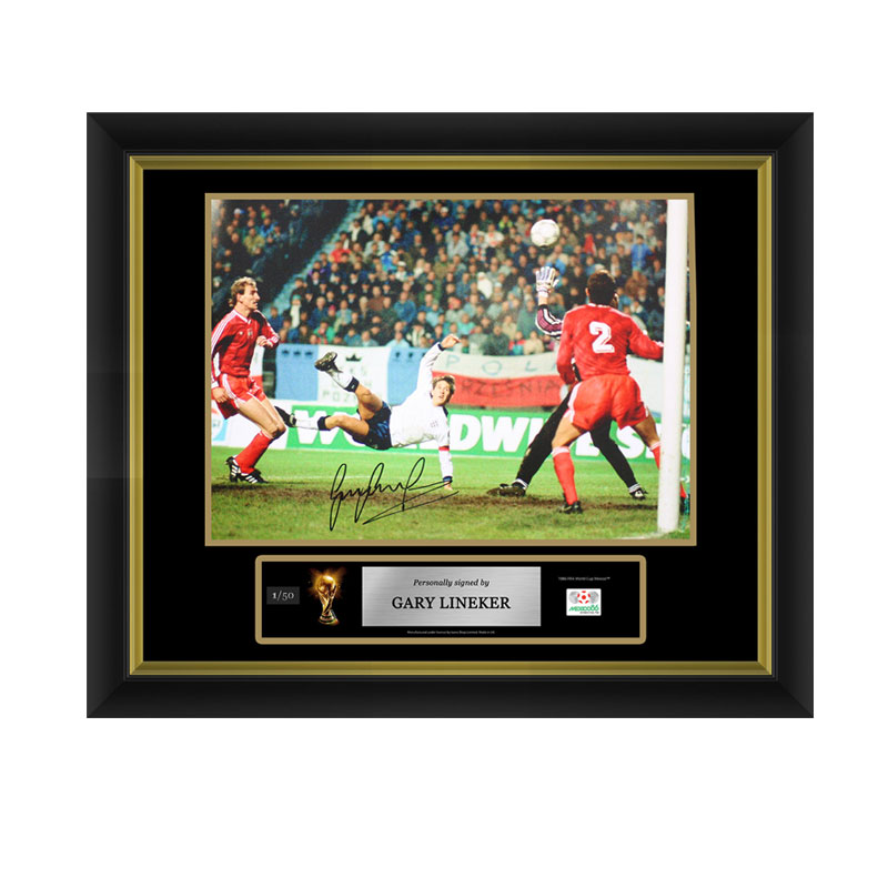 Official FIFA World Cup Gary Lineker Signed and Framed England Photo