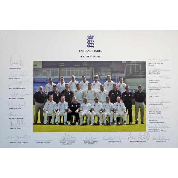 England vs India 2001 - Official presentation signed by the squad of 22